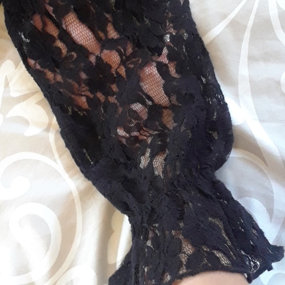 Lace sleeve sweater - Picture 3 of 6